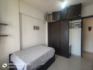 Bedroom in 2 BHK Apartment at Lake Florence, Powai – for Rent