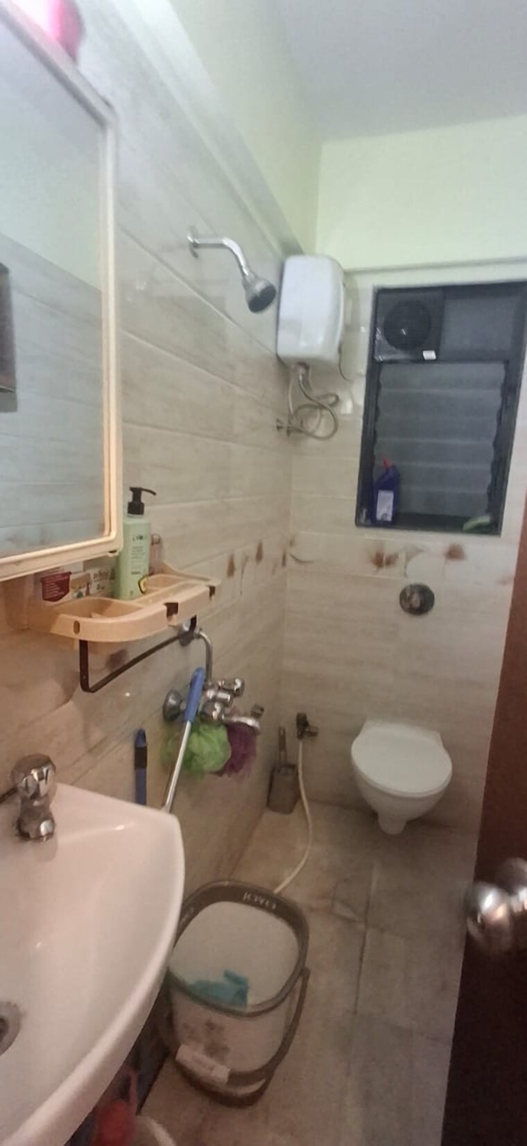 Bathroom, dgs-sheetal-dharmaraj 2 Bedroom 680 Sq.Ft. Apartment In Malad West Mumbai 9662436