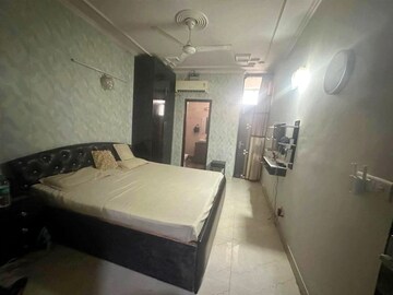 Master Bedroom in 3 BHK Builder Floor at East Of Kailash – for Rent