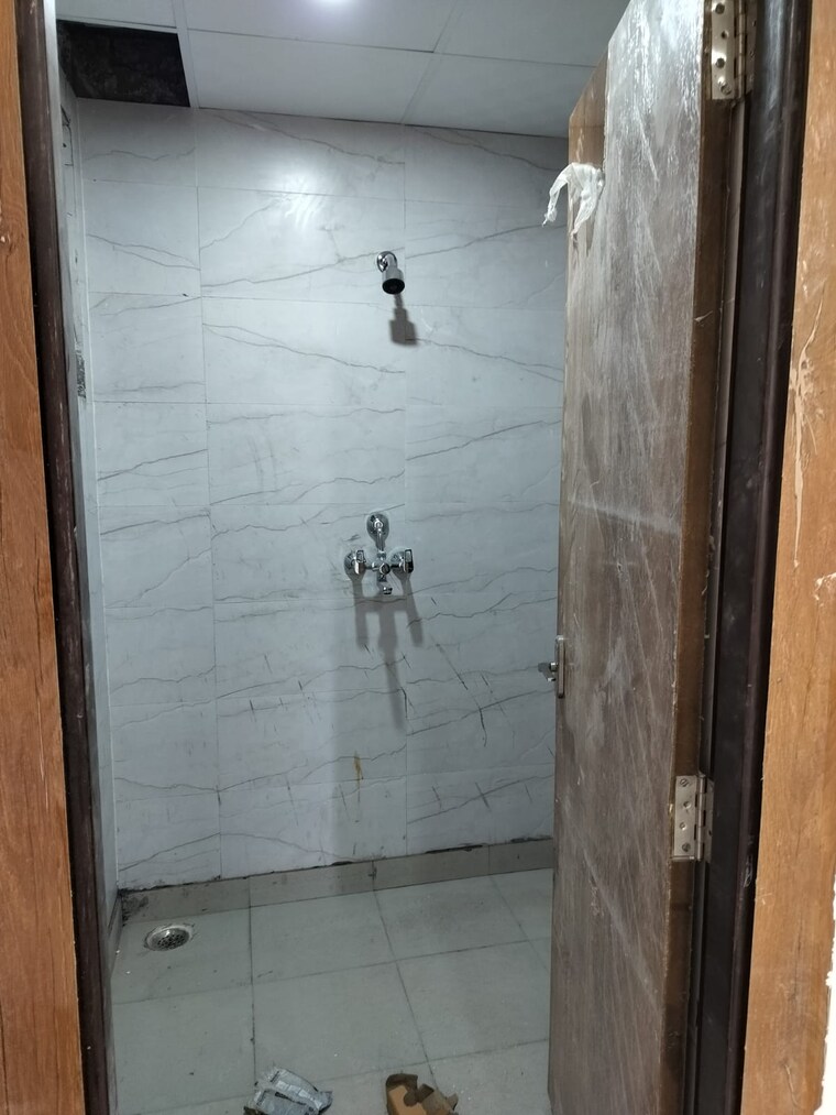 Bathroom, ashoka-ncr-green-extension 3 Bedroom 1500 Sq.Ft. Builder Floor In Sector 1 Greater Noida Greater Noida 9662464