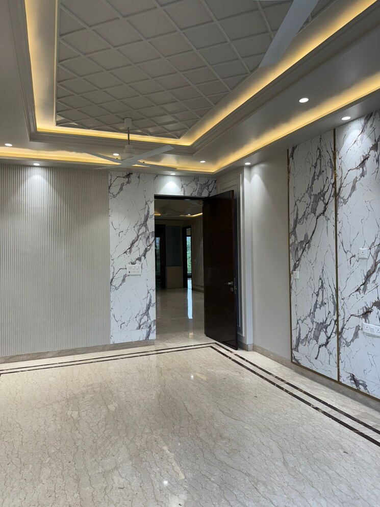 Room, ansal-sushant-apartments 4 Bedroom 300 Sq.Yd. Builder Floor In Sushant Lok I Gurgaon 9662446