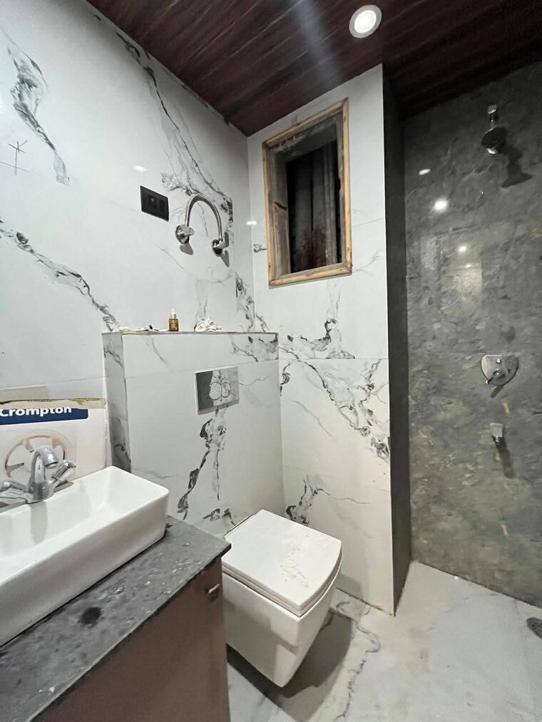 Bathroom, saket 3 Bedroom 1500 Sq.Ft. Apartment In Saket Delhi 9662470