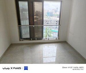 Room in 1 BHK Apartment at IM Applaud 38, Goregaon East – for Sale