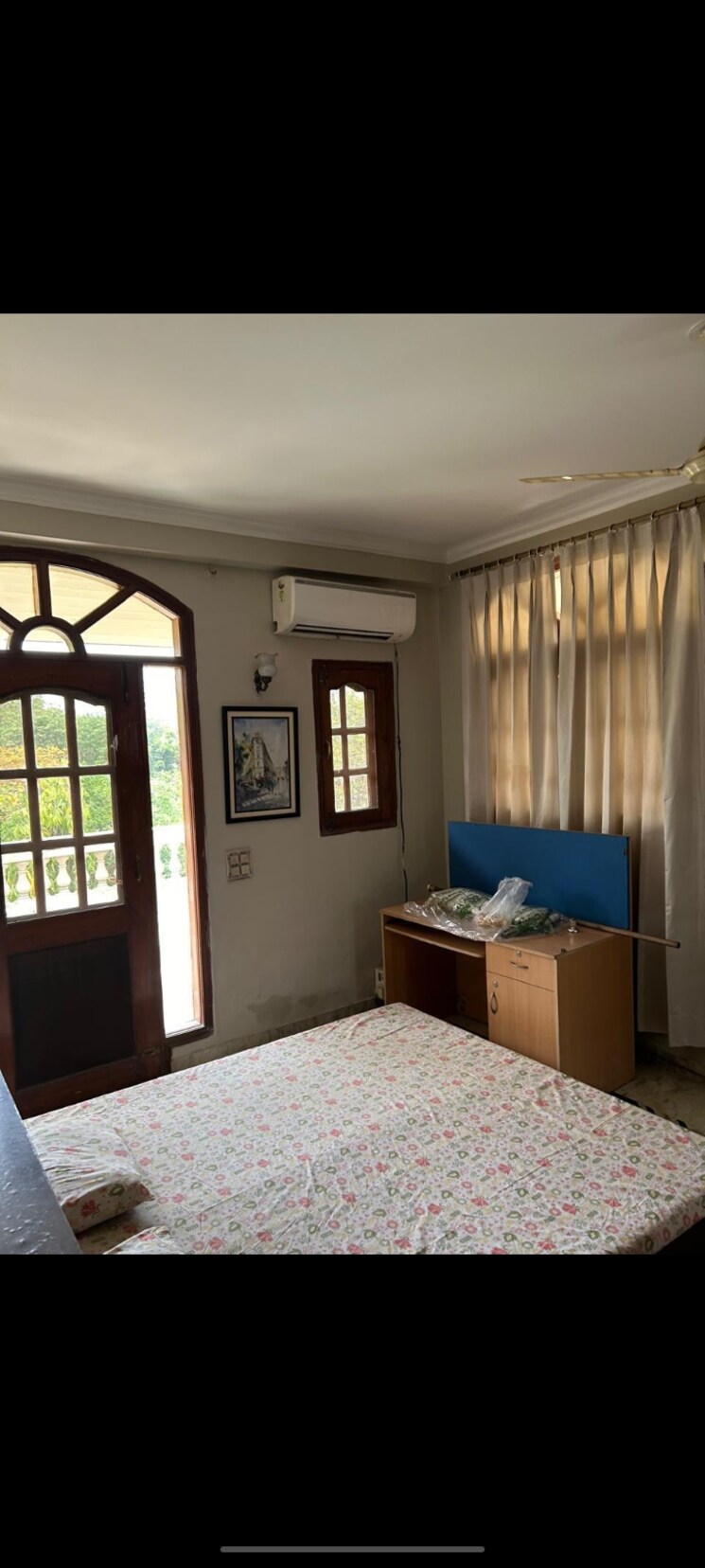 Living Room, ansal-sushant-apartments 4 Bedroom 300 Sq.Yd. Builder Floor In Sushant Lok I Gurgaon 9662466