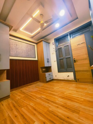 Bedroom in 2 BHK Builder Floor at Dwarka Mor – for Rent