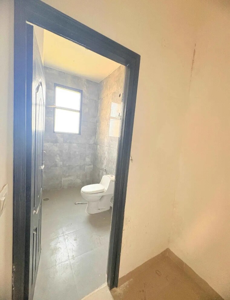 Bathroom, dhakoli 2 Bedroom 110 Sq.Ft. Apartment In Dhakoli Zirakpur 9662474