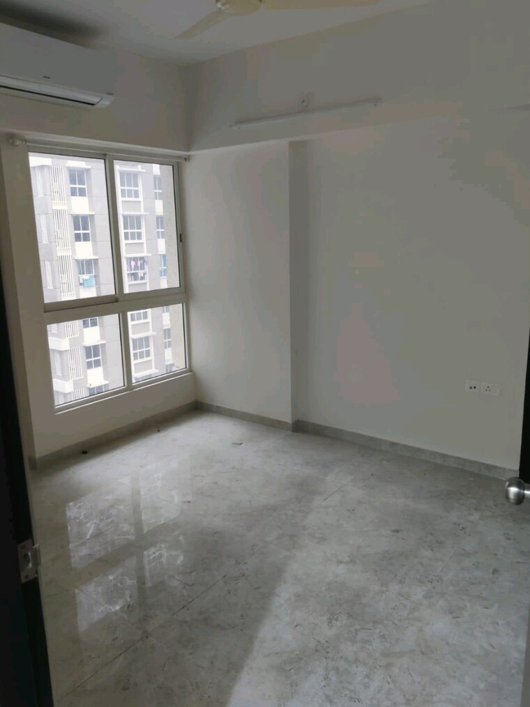 Room, lodha-amara 2 Bedroom 640 Sq.Ft. Apartment In Kolshet Road Thane 9662491