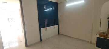 Room in 3.5 BHK Apartment at Smart World Gems, Sector 89 – for Sale