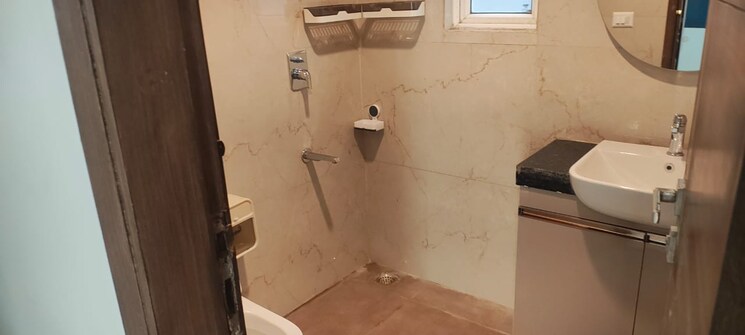 Bathroom, smart-world-gems 3.5 Bedroom 1504 Sq.Ft. Apartment In Sector 89 Gurgaon 9657453