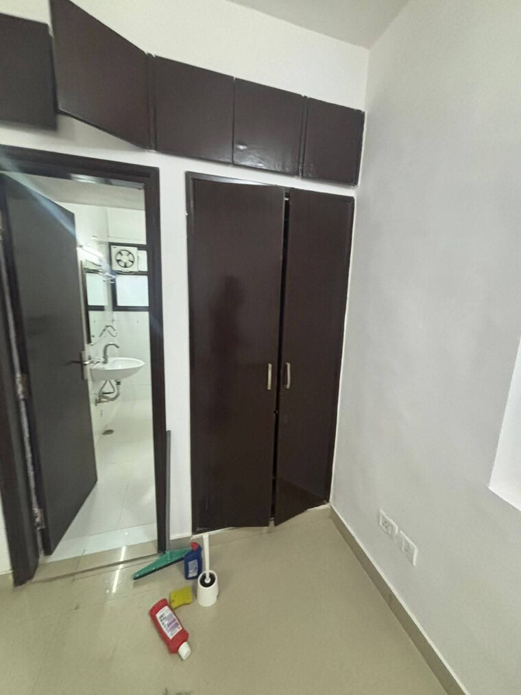 undefined, saket 3 Bedroom 1600 Sq.Ft. Apartment In Saket Delhi 9662531