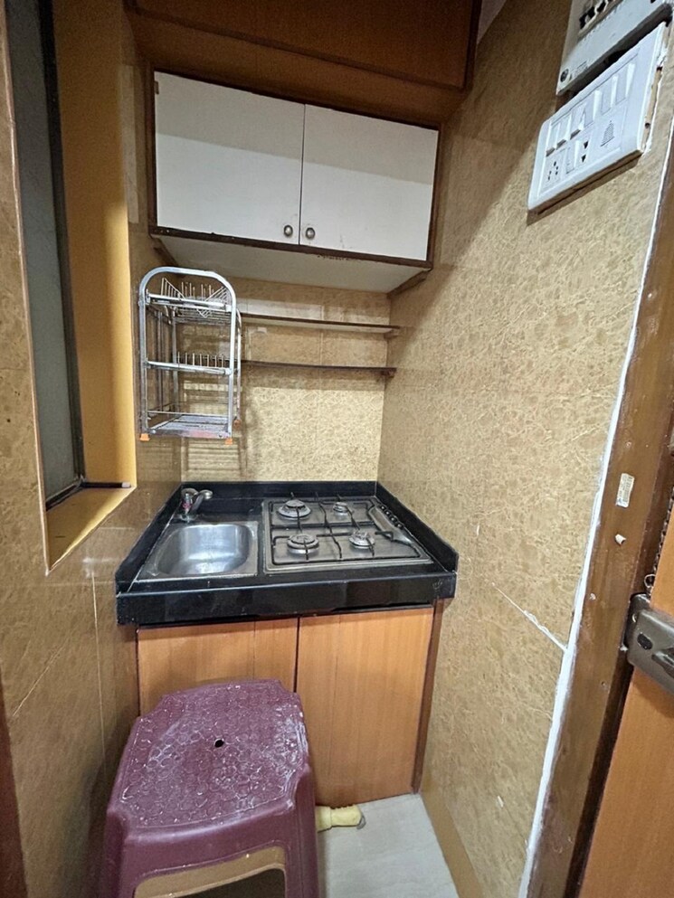 undefined, bandra west 1 RK 350 Sq.Ft. Apartment In Bandra West Mumbai 9662507