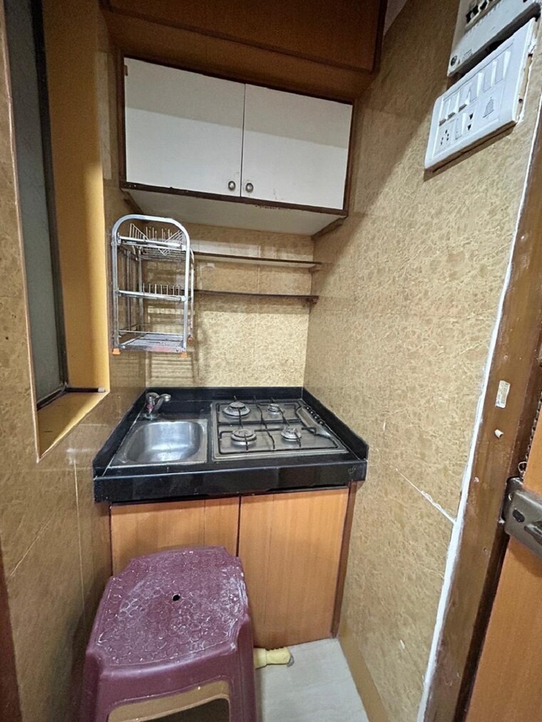 undefined, bandra west 1 RK 350 Sq.Ft. Apartment In Bandra West Mumbai 9662507