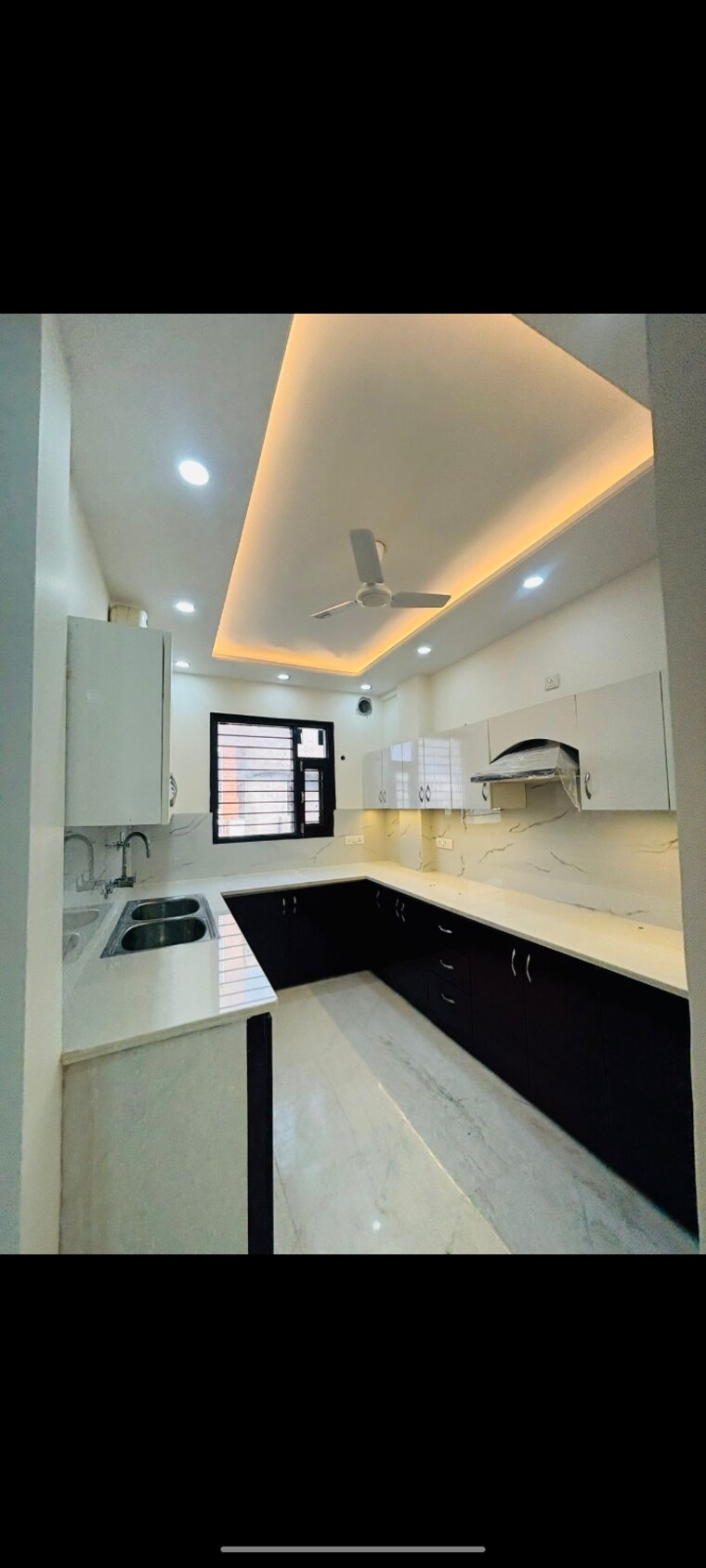 Kitchen, rwa-residential-society-sector-46 3 Bedroom 300 Sq.Yd. Builder Floor In Sector 46 Gurgaon 9662532