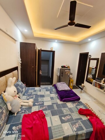 Bedroom in Studio Builder Floor at Vipul Square, Sushant Lok I – for Rent
