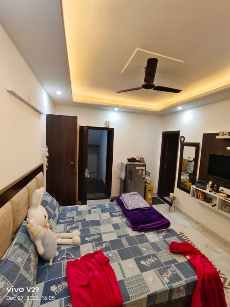Living Room, vipul-square Studio 400 Sq.Ft. Builder Floor In Sushant Lok I Gurgaon 9662540