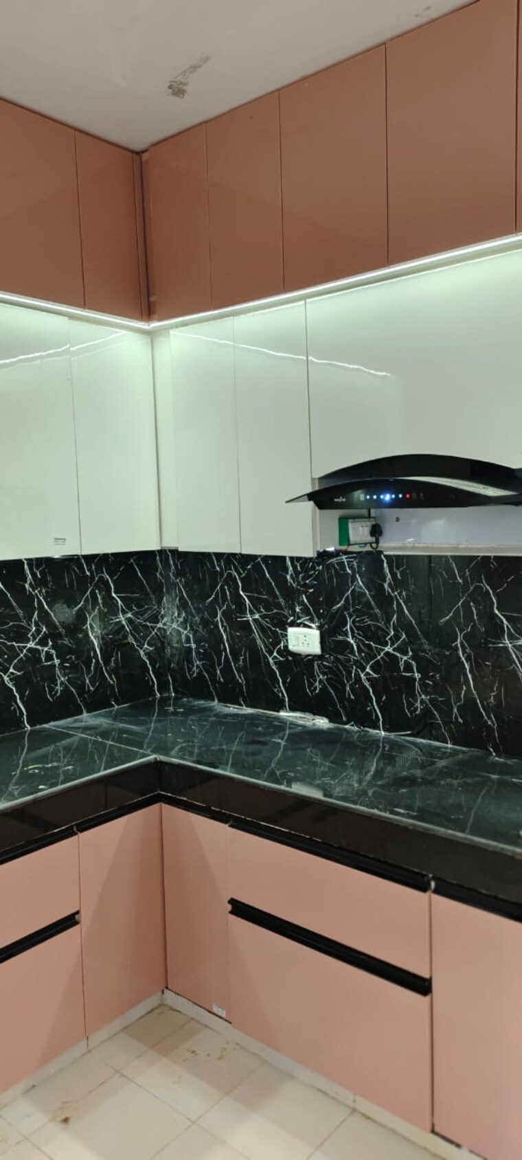 Kitchen, upavp-ganga-yamuna-and-hindon-enclave 2.5 Bedroom 1250 Sq.Ft. Apartment In Pratap Vihar Ghaziabad 9662541