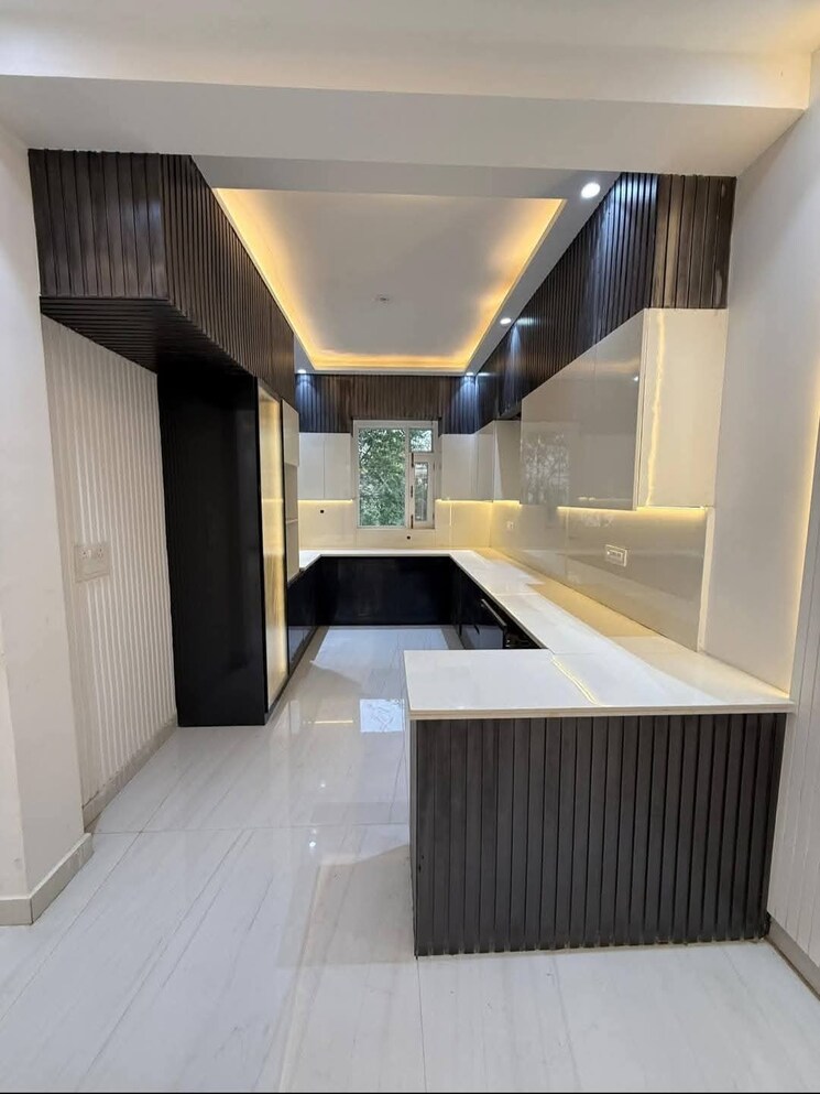 Kitchen, freedom fighters enclave 3 Bedroom 1500 Sq.Ft. Apartment In Freedom Fighters Enclave Delhi 9662632