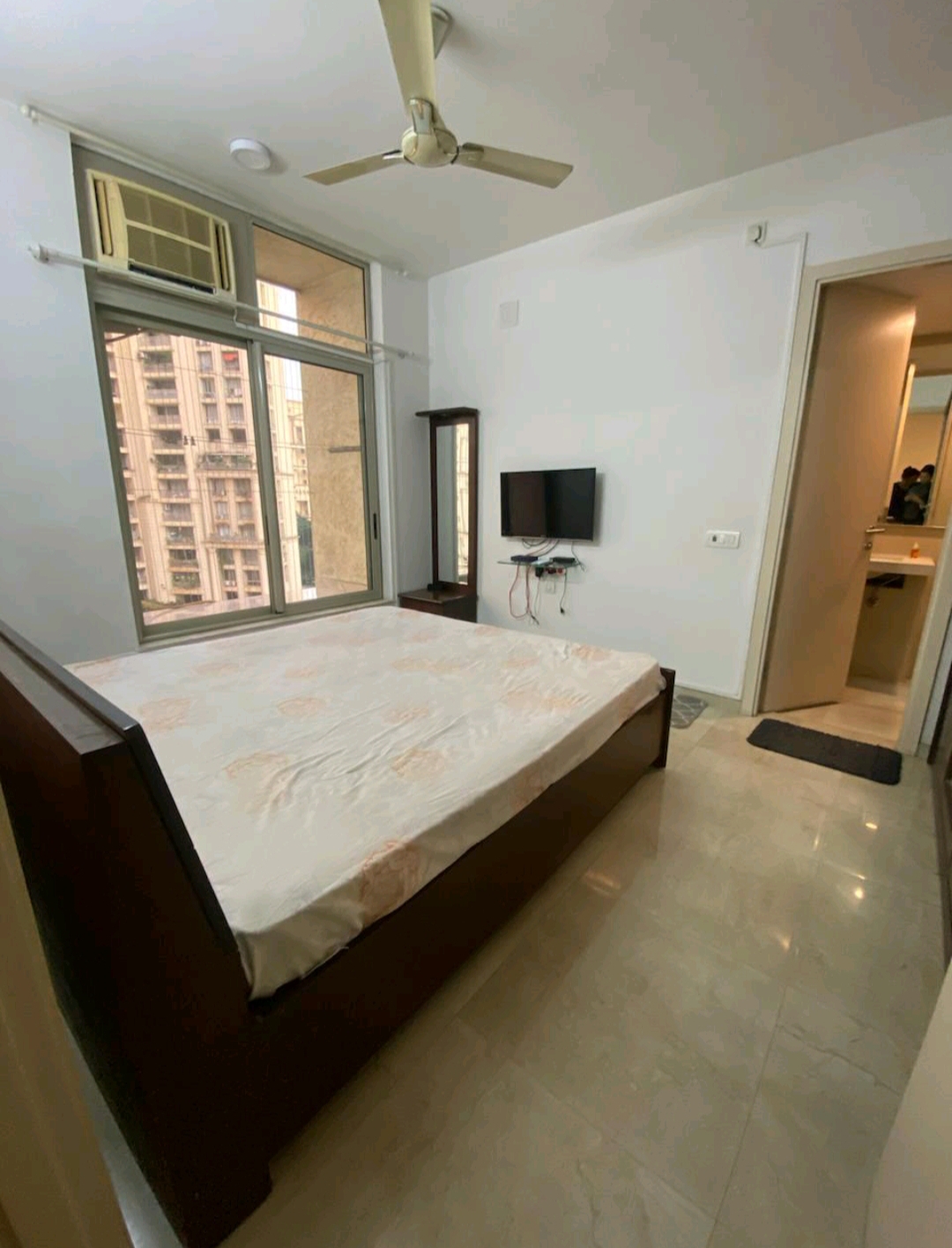 1 BHK Apartment For Rent in Hiranandani Estate Rodas Enclave