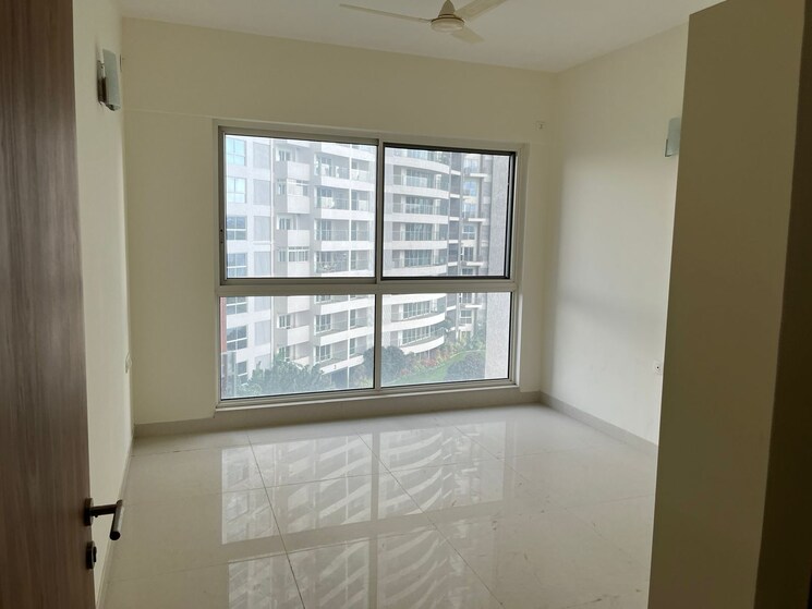 Room, snn-clermont 4 Bedroom 3124 Sq.Ft. Apartment In Hebbal Bangalore 9662522