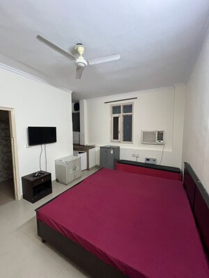 Bedroom in 1 RK Builder Floor at DLF City Phase IV, Dlf Phase iv – for Rent