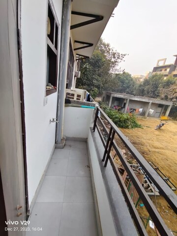 Balcony in 1 RK Builder Floor at DLF City Phase IV, Dlf Phase iv – for Rent