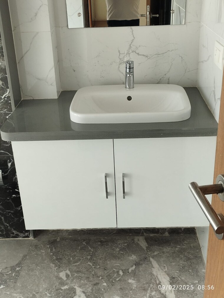 Bathroom, snn-clermont 4 Bedroom 3124 Sq.Ft. Apartment In Hebbal Bangalore 9662605