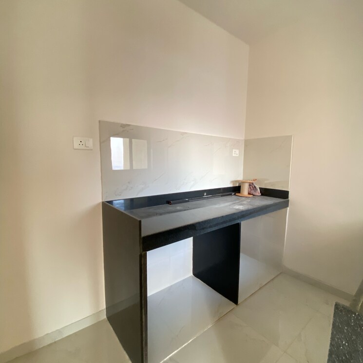 Kitchen, runwal-gardens-phase-3 1 Bedroom 467 Sq.Ft. Apartment In Kalyan Shilphata Road Thane 9662618