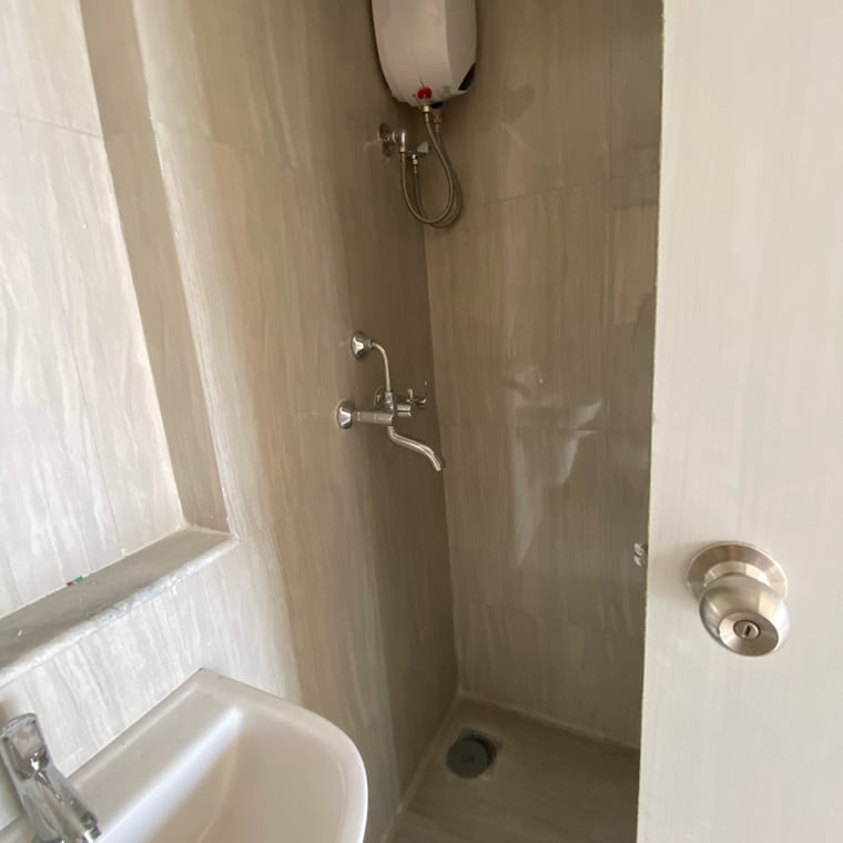 Bathroom, runwal-gardens-phase-3 1 Bedroom 467 Sq.Ft. Apartment In Kalyan Shilphata Road Thane 9662618