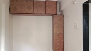 Room in 1 BHK Apartment at Geetanjali CHS Andheri West, Andheri West – for Rent