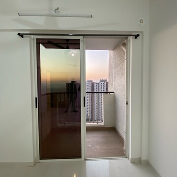 Room in 2 BHK Apartment at Lodha Codename Premier, Mangaon – for Rent