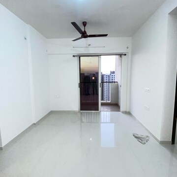 Room in 2 BHK Apartment at Lodha Codename Premier, Mangaon – for Rent