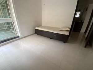 Room in 2 BHK Apartment at Rohan Mithila, Viman Nagar – for Rent