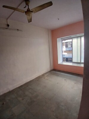 Room in 1 RK Apartment at Ekta Society, Goregaon East – for Rent