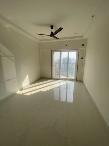 Room in 2 BHK Apartment at Bangur Nagar – for Rent