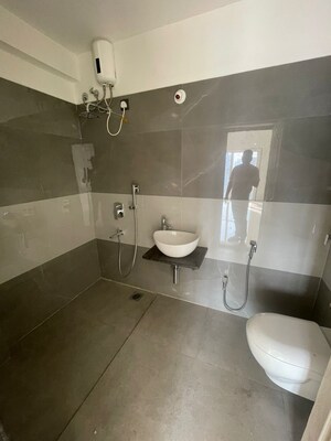 Bathroom in 2 BHK Apartment at Bangur Nagar – for Rent