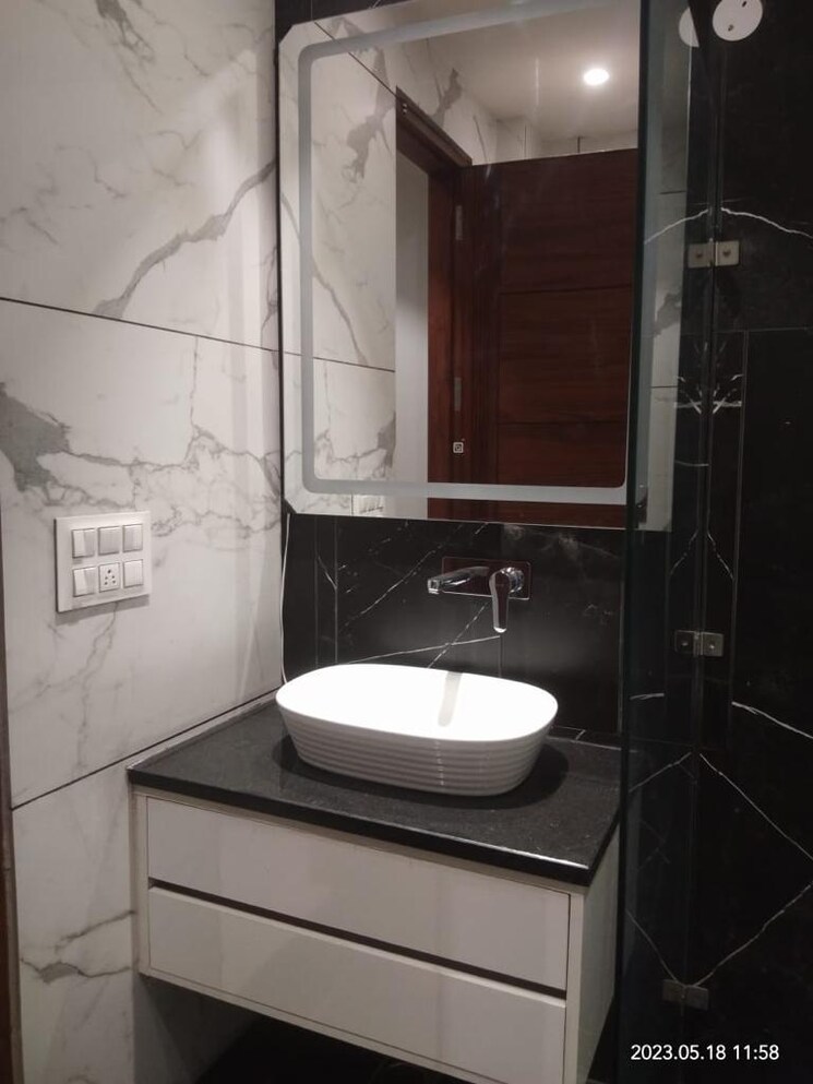 Bathroom, sector 12 panchkula 3 Bedroom 250 Sq.Yd. Independent House In Sector 12 Panchkula Panchkula 9662692