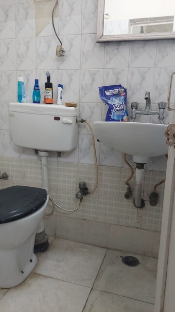 Bathroom in 1 BHK Apartment at Adchini – for Rent