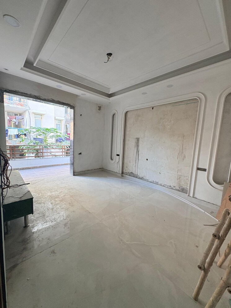 Room, puri-aman-vilas 4 Bedroom 267 Sq.Yd. Builder Floor In Sector 89 Faridabad 9662727