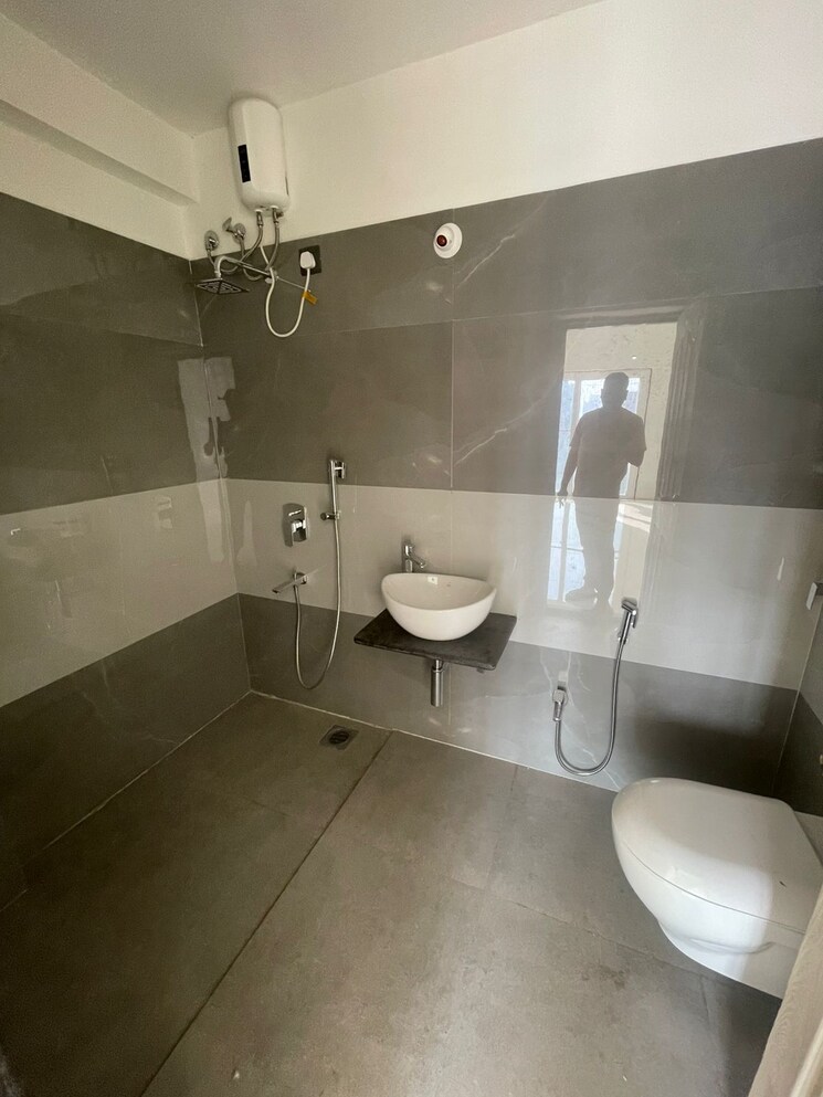 Bathroom, bangur nagar 2 Bedroom 780 Sq.Ft. Apartment In Bangur Nagar Mumbai 9662711