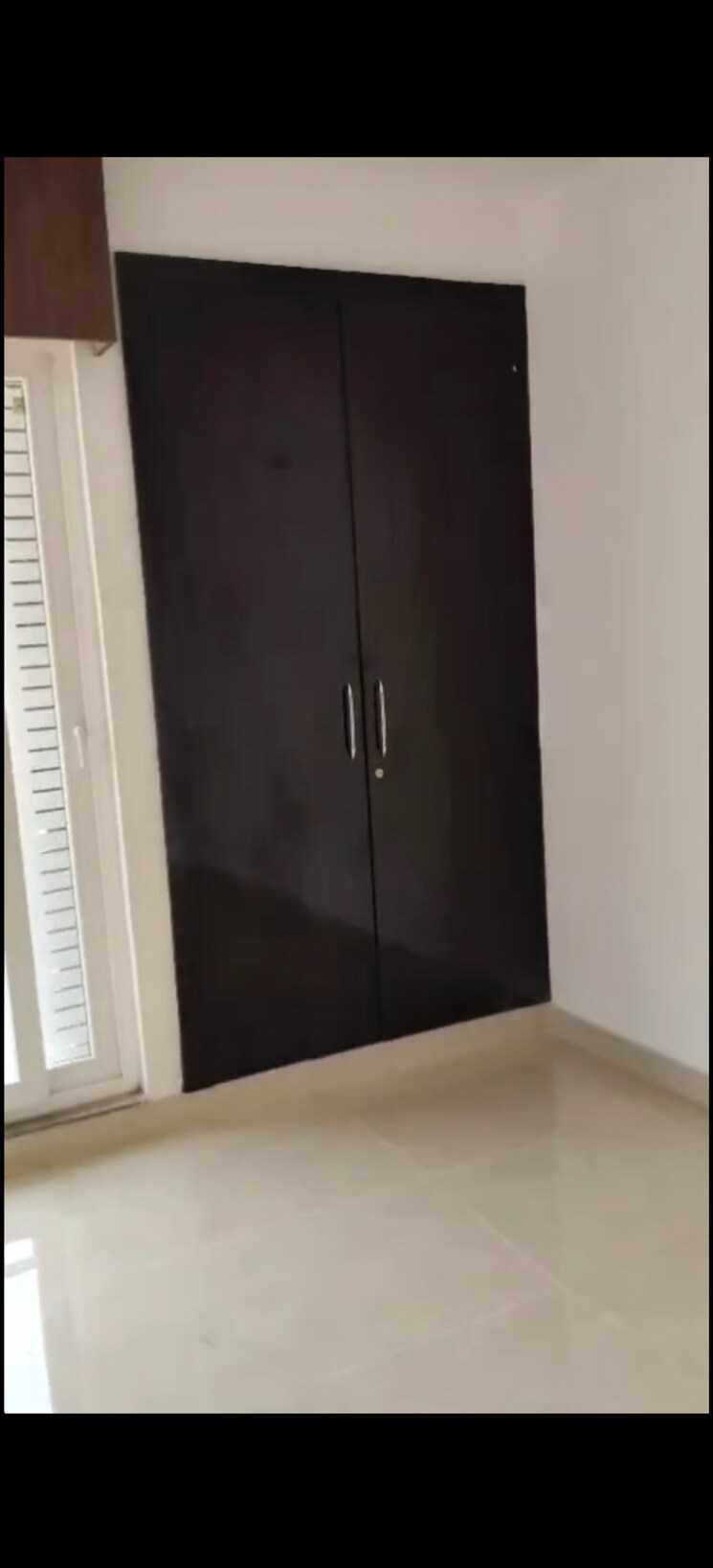 Room, gomti nagar 3.5 Bedroom 1950 Sq.Ft. Apartment In Gomti Nagar Lucknow 9662753