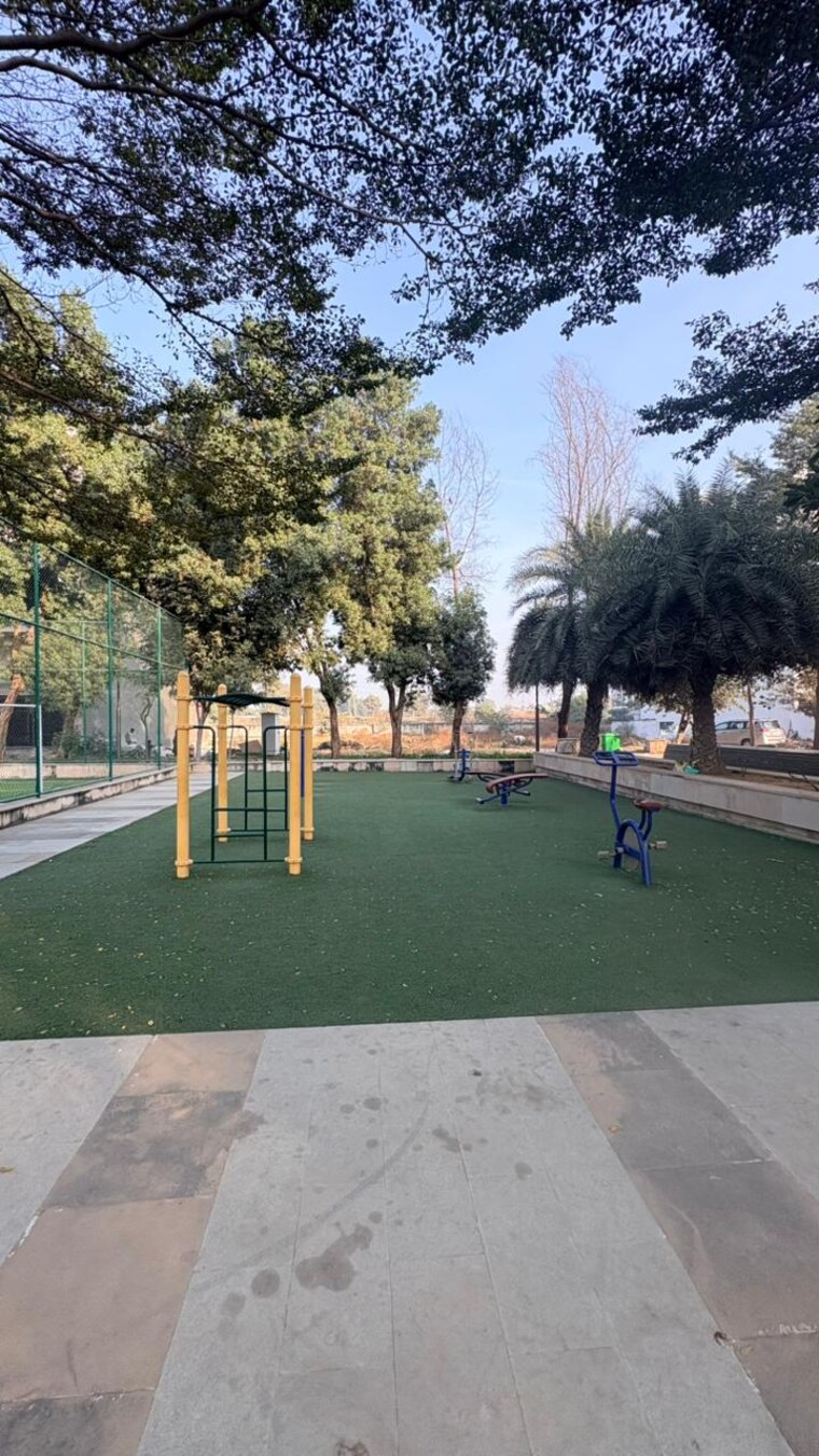 Swimming Pool, puri-aman-vilas 4 Bedroom 267 Sq.Yd. Builder Floor In Sector 89 Faridabad 9662757