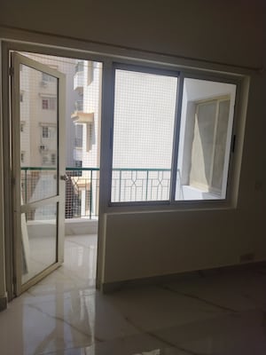 Room in 3 BHK Apartment at Prestige Monte Carlo, Yelahanka – for Rent