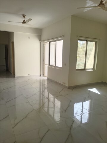 Room in 3 BHK Apartment at Prestige Monte Carlo, Yelahanka – for Rent