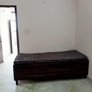 Bedroom in 2 BHK Builder Floor at Adchini – for Rent