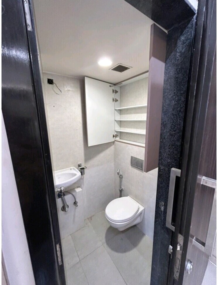 Bathroom, lodha-crown-quality-homes 1 Bedroom 338 Sq.Ft. Apartment In Majiwada Thane 9662762