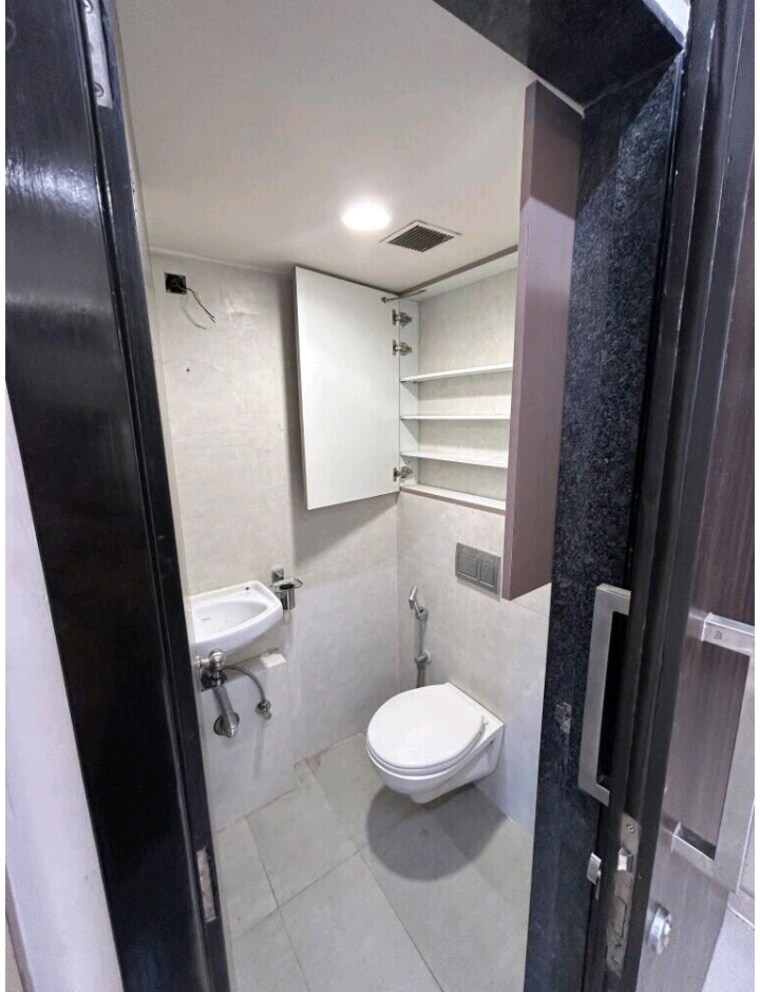 Bathroom, lodha-crown-quality-homes 1 Bedroom 338 Sq.Ft. Apartment In Majiwada Thane 9662762