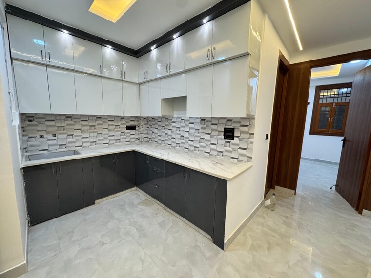 Kitchen, lr-bluemoon-homes 4 Bedroom 1925 Sq.Ft. Apartment In Raj Nagar Extension Ghaziabad 9662778