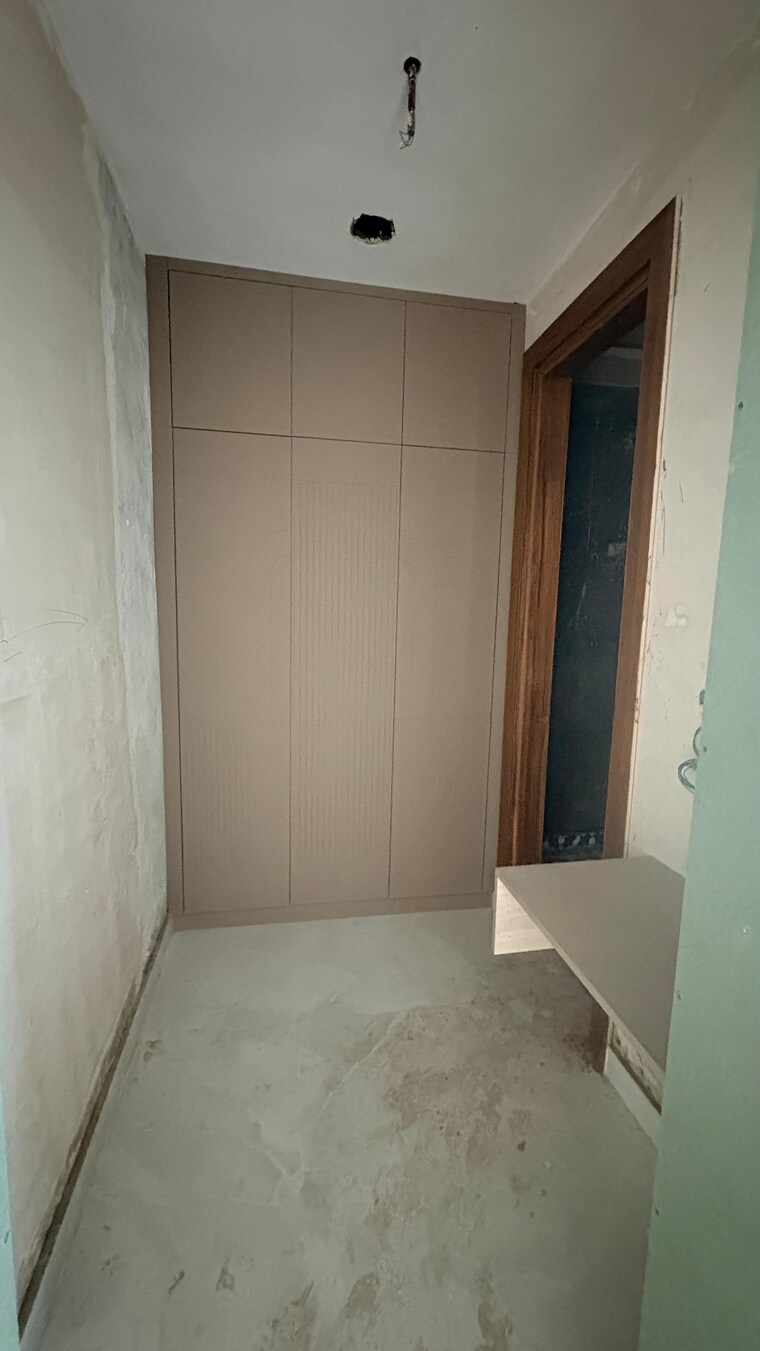 Room, puri-aman-vilas 4 Bedroom 267 Sq.Yd. Builder Floor In Sector 89 Faridabad 9662780