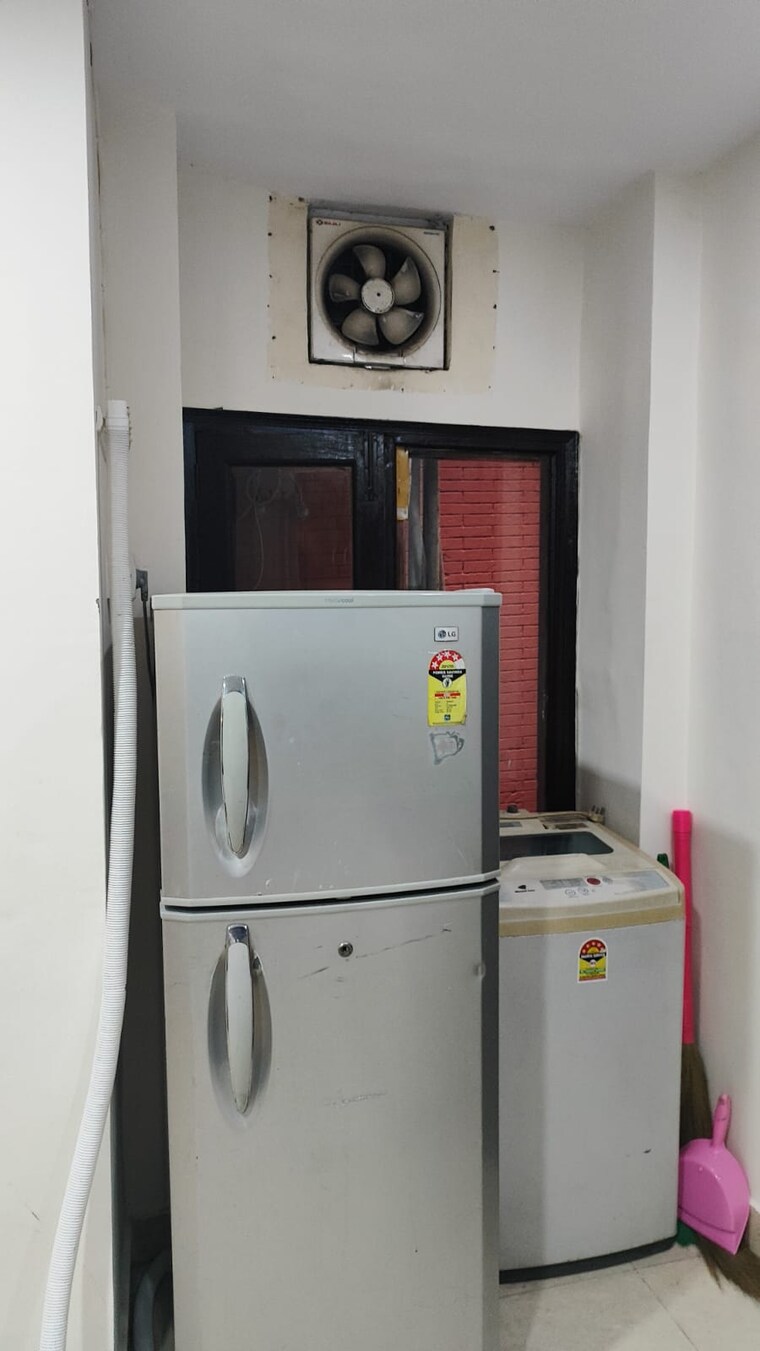 undefined, adchini 1.5 Bedroom 450 Sq.Ft. Apartment In Adchini Delhi 9662798