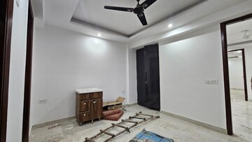 Bedroom in 2 BHK Builder Floor at Saket – for Rent